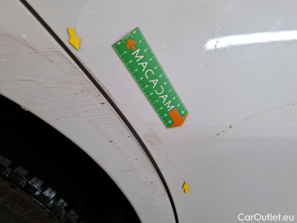  Mercedes  A-Klasse MERCEDES-BENZ Classe A Compact / 2018 / 5P / Berline A 250 e AMG Line 8G-DCT #6