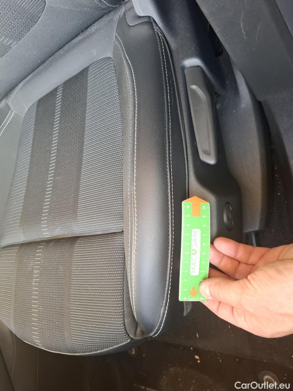  Opel   Grandland X Grandland X Elegance Business 1.5 130CV BVA8 6E #23