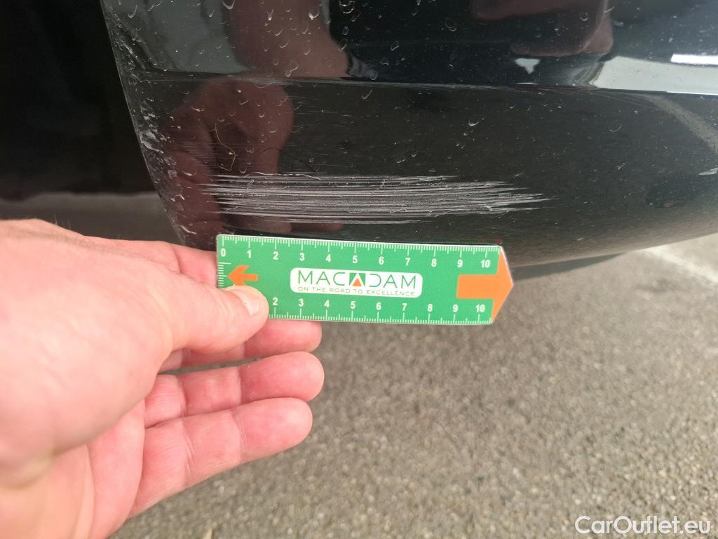  Opel   Grandland X Grandland X Elegance Business 1.5 130CV BVA8 6E #45