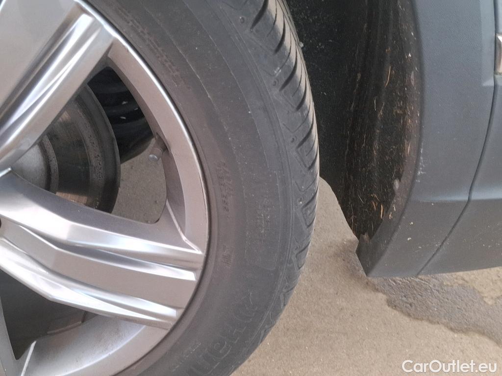  Volkswagen  Tiguan VOLKSWAGEN  Allspace 5p SUV 2.0 TDI 150 DSG7 Carat Exclusive #65