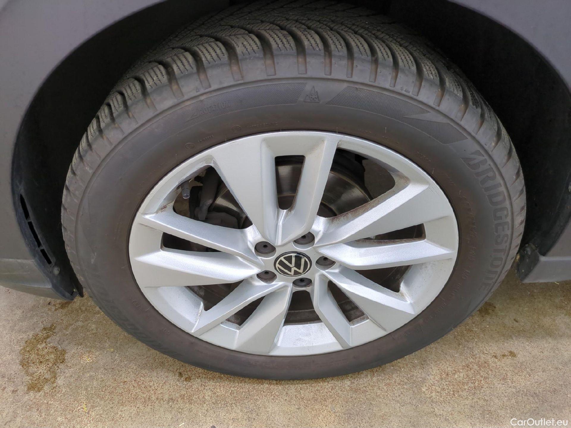  Volkswagen  Taigo  Life Plus 1.0 TSI 110CV BVA7 E6d #7