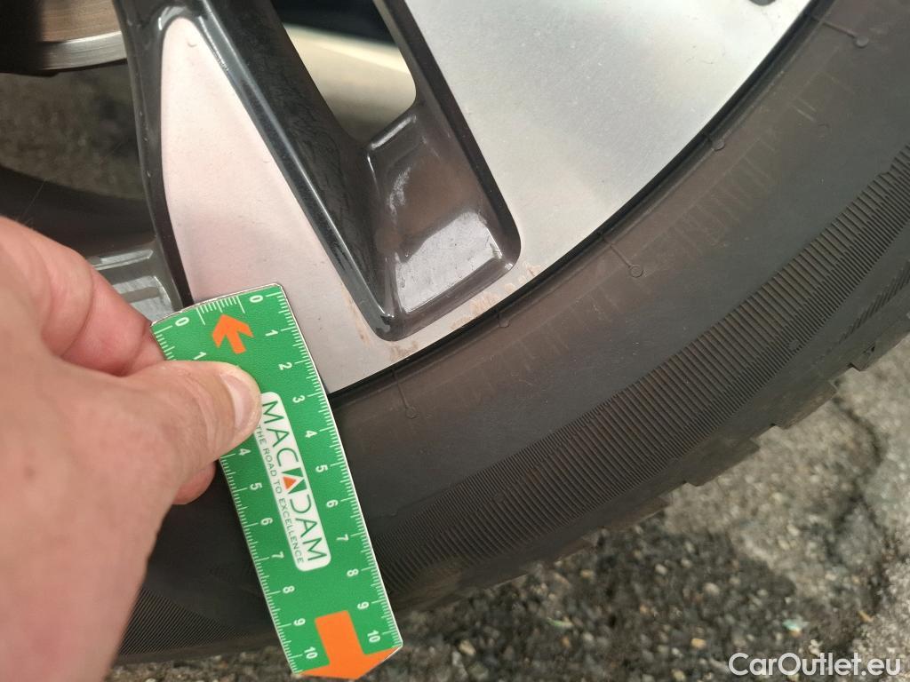  Opel   Grandland X Grandland X Elegance Business 1.5 130CV BVA8 6E #56