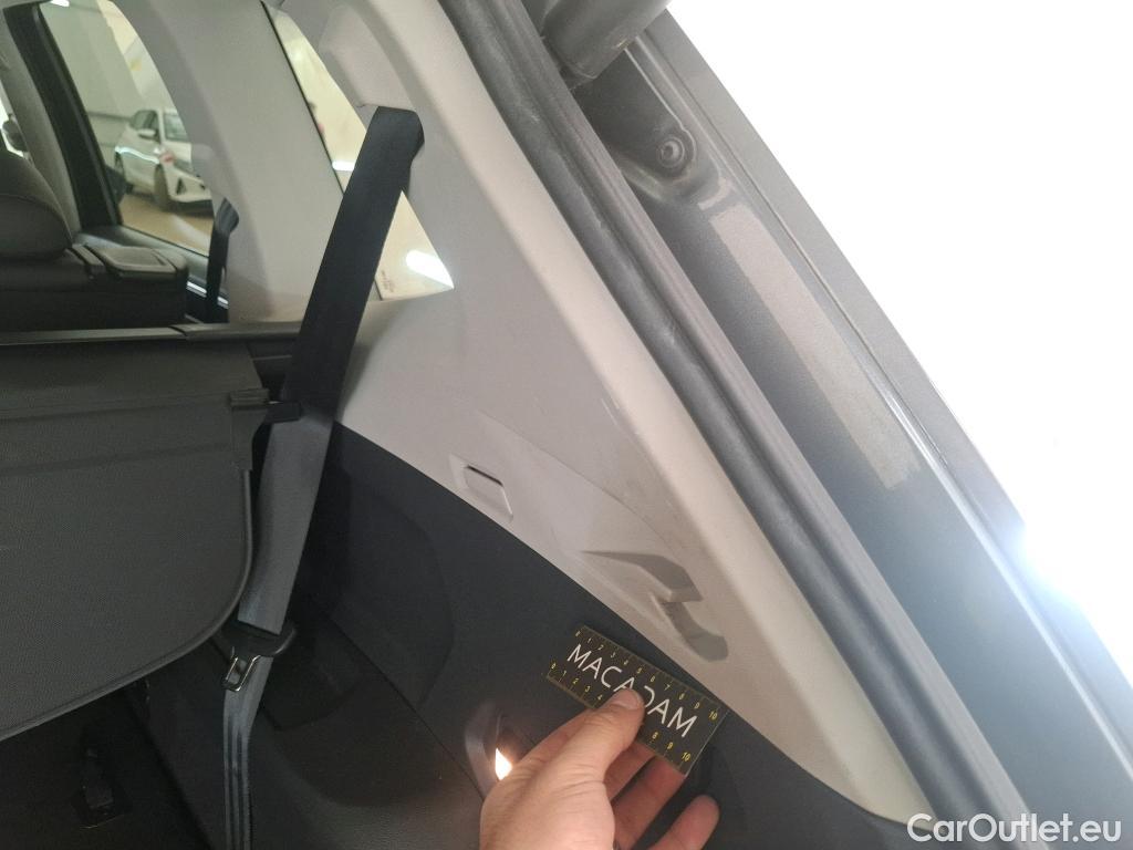  Volkswagen  Tiguan VOLKSWAGEN  Allspace 5p SUV 2.0 TDI 150 DSG7 Carat Exclusive #71