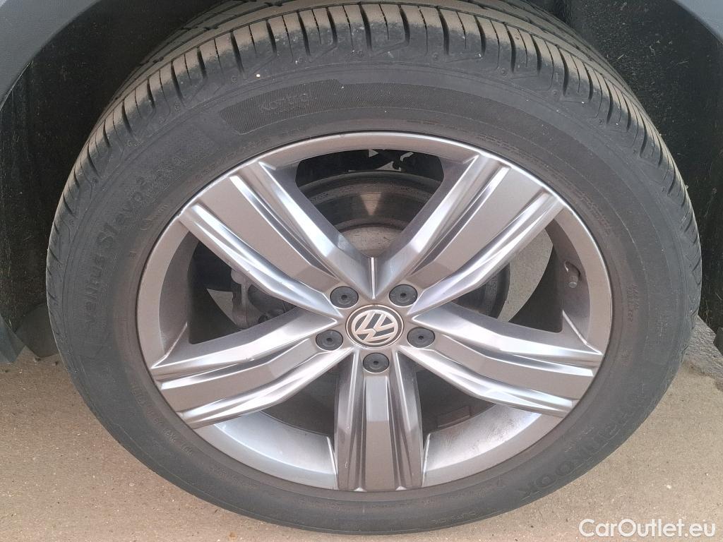  Volkswagen  Tiguan VOLKSWAGEN  Allspace 5p SUV 2.0 TDI 150 DSG7 Carat Exclusive #63