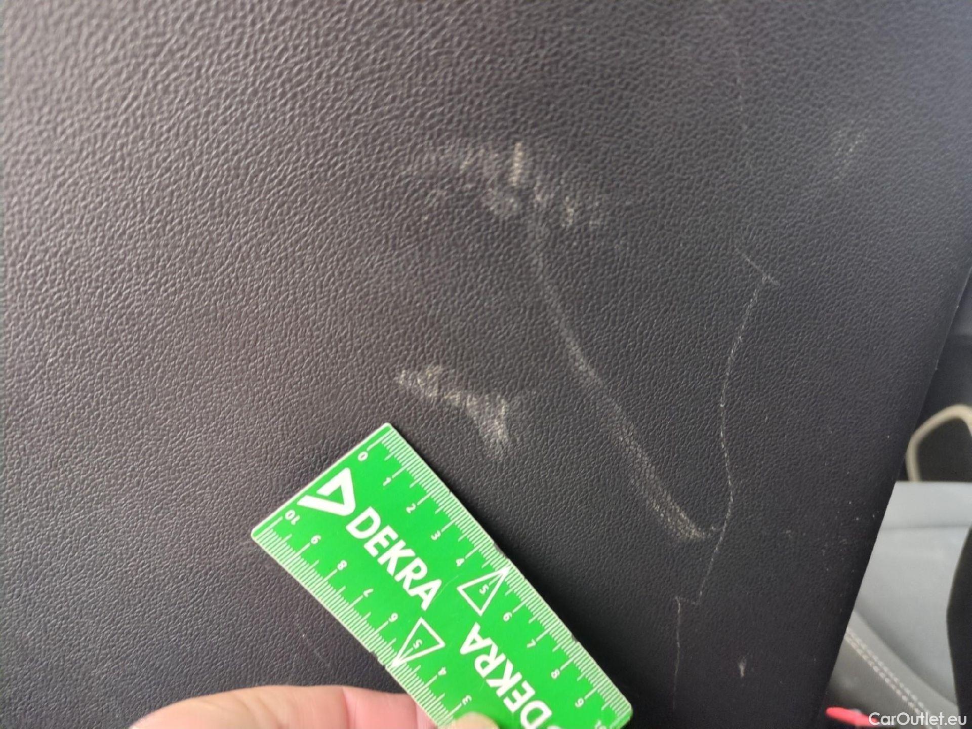  Renault  Captur  Business 0.9 TCe 90CV BVM5 E6 #7