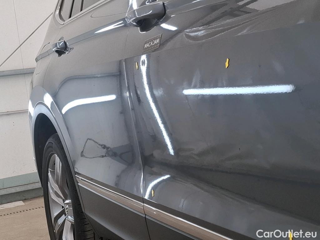  Volkswagen  Tiguan VOLKSWAGEN  Allspace 5p SUV 2.0 TDI 150 DSG7 Carat Exclusive #37