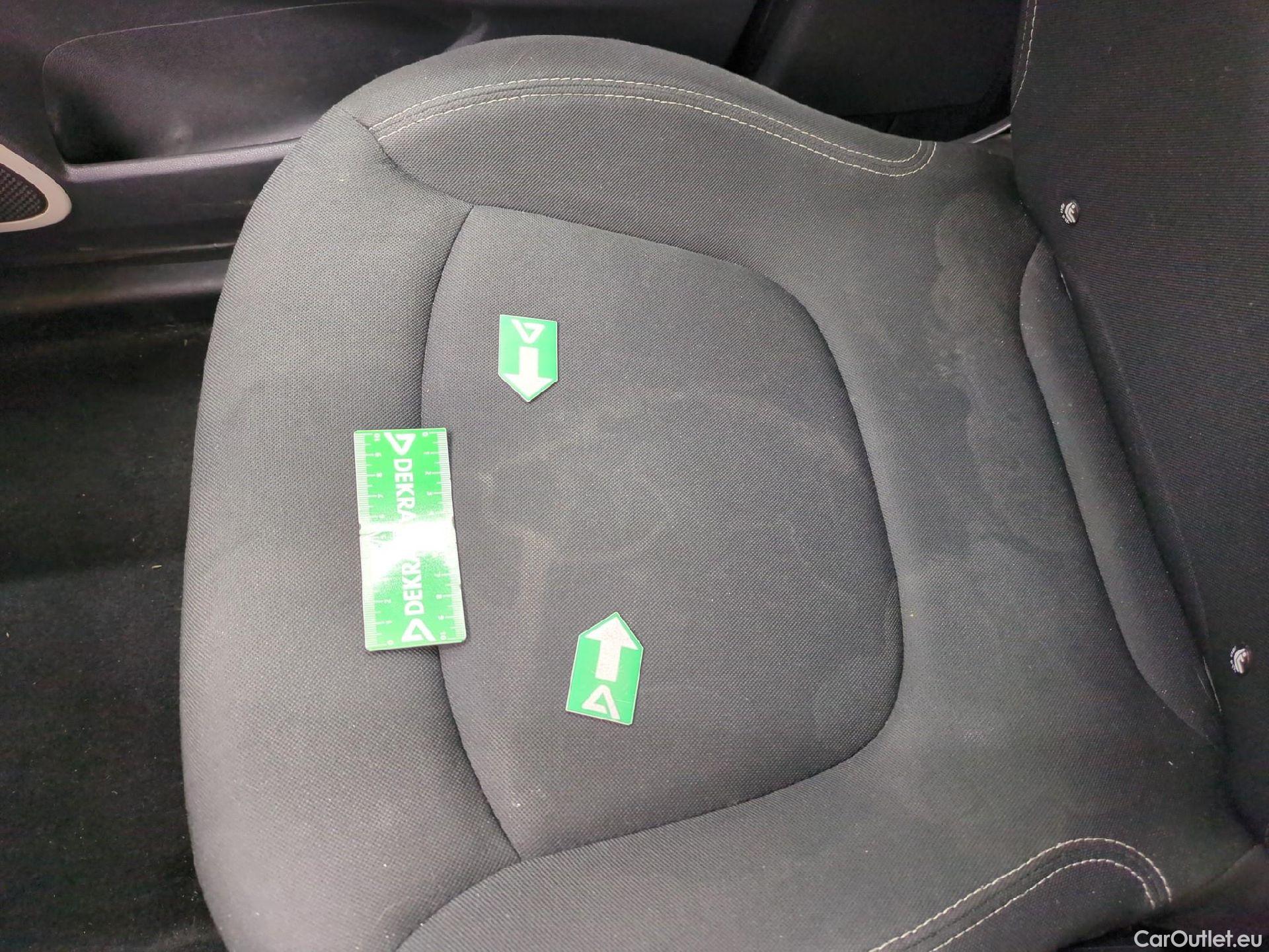  Renault  Captur  Business 0.9 TCe 90CV BVM5 E6 #40