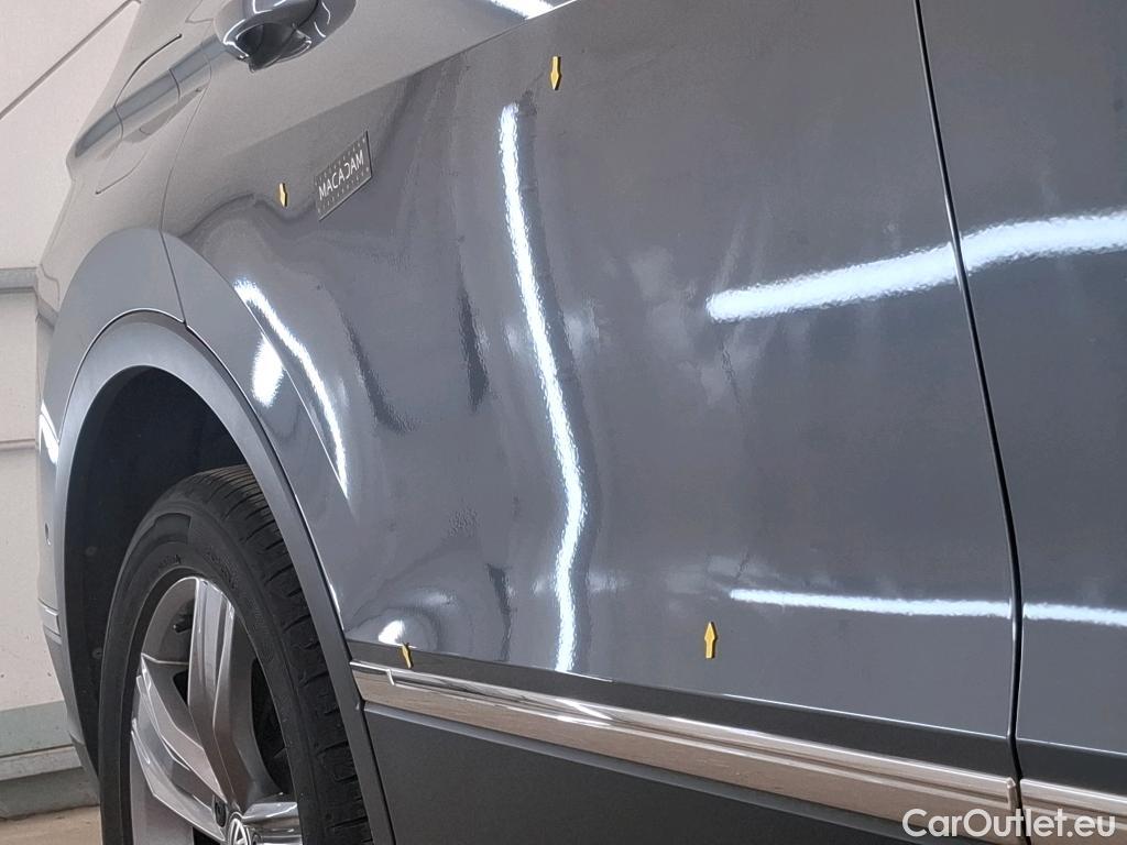  Volkswagen  Tiguan VOLKSWAGEN  Allspace 5p SUV 2.0 TDI 150 DSG7 Carat Exclusive #30