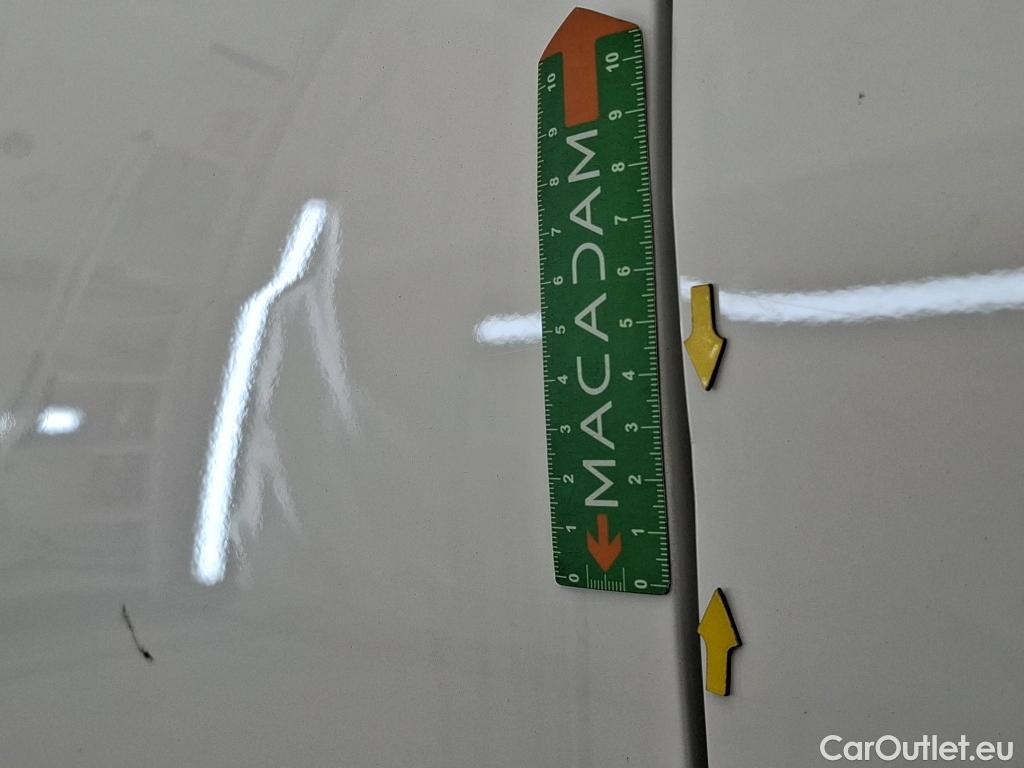  Toyota  Yaris TOYOTA  Hybride / 2019 / 5P / Berline Hybride 116h Dynamic Business Beyond Zer #8