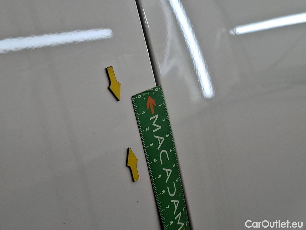  Toyota  Yaris TOYOTA  Hybride / 2019 / 5P / Berline Hybride 116h Dynamic Business Beyond Zer #5