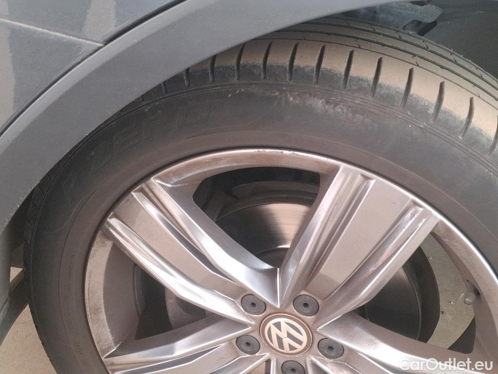  Volkswagen  Tiguan VOLKSWAGEN  Allspace 5p SUV 2.0 TDI 150 DSG7 Carat Exclusive #79