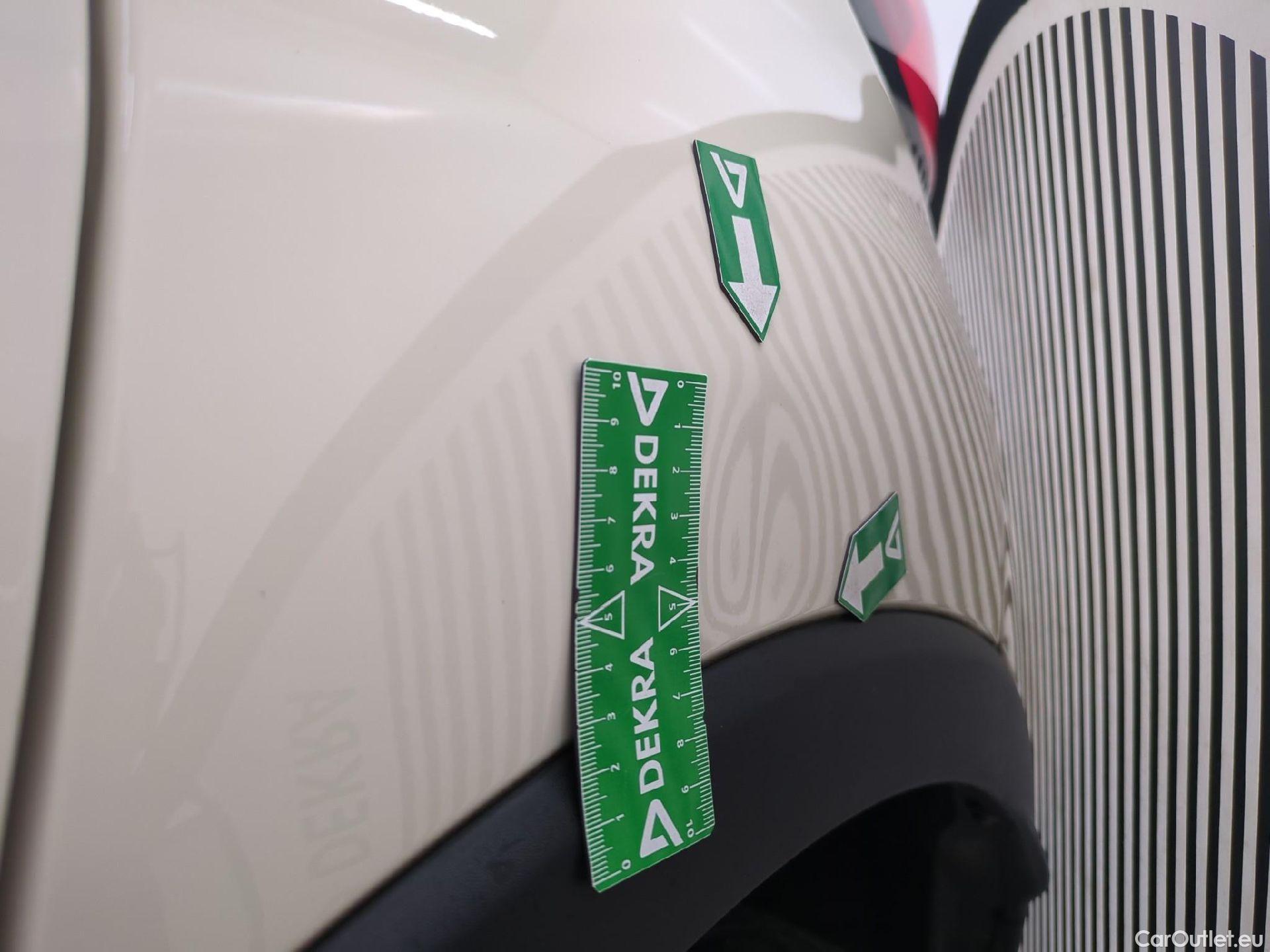  Renault  Captur  Business 0.9 TCe 90CV BVM5 E6 #23