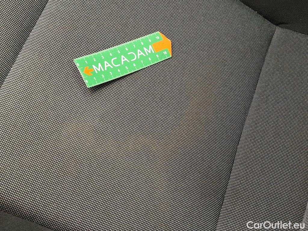  Volkswagen  Golf  VOLKSWAGEN 5p Berline 1.6 TDI 110 BVM5 Trendline Business BMT #37