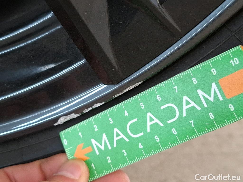  Peugeot  308 PEUGEOT  / 2021 / 5P / Berline PHEV 225 E-EAT8 GT PACK #7