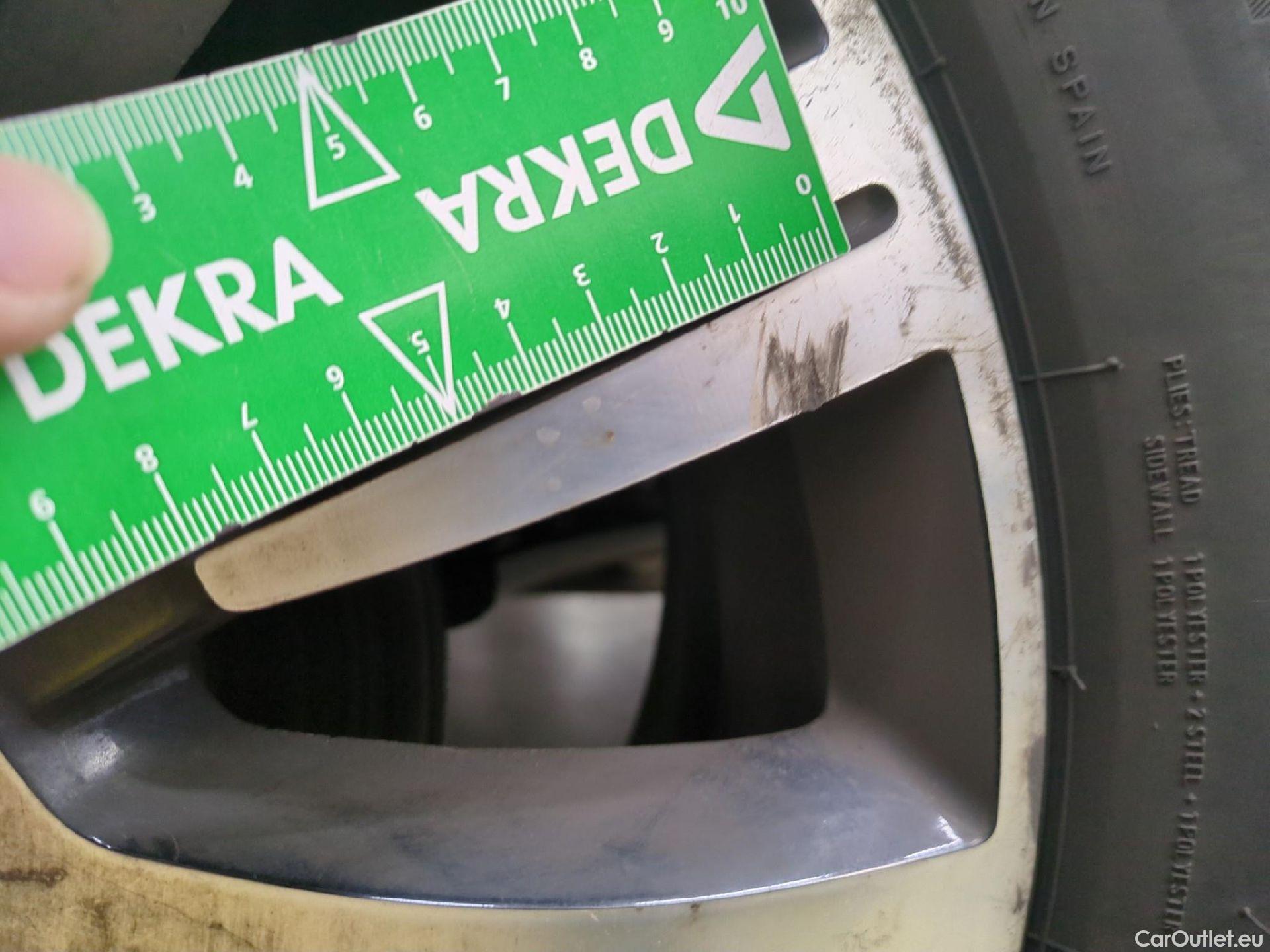  Renault  Captur  Business 0.9 TCe 90CV BVM5 E6 #2