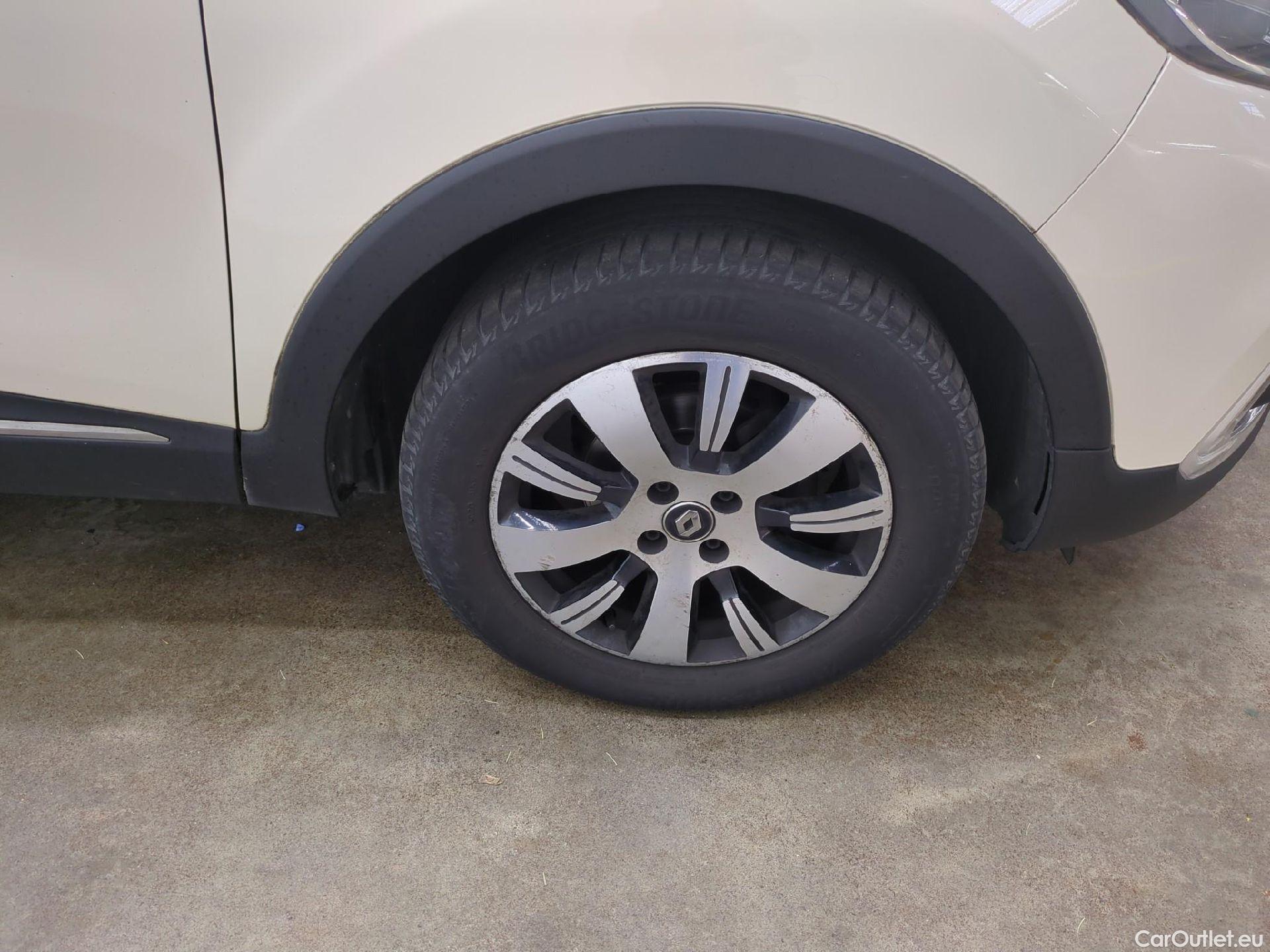  Renault  Captur  Business 0.9 TCe 90CV BVM5 E6 #15