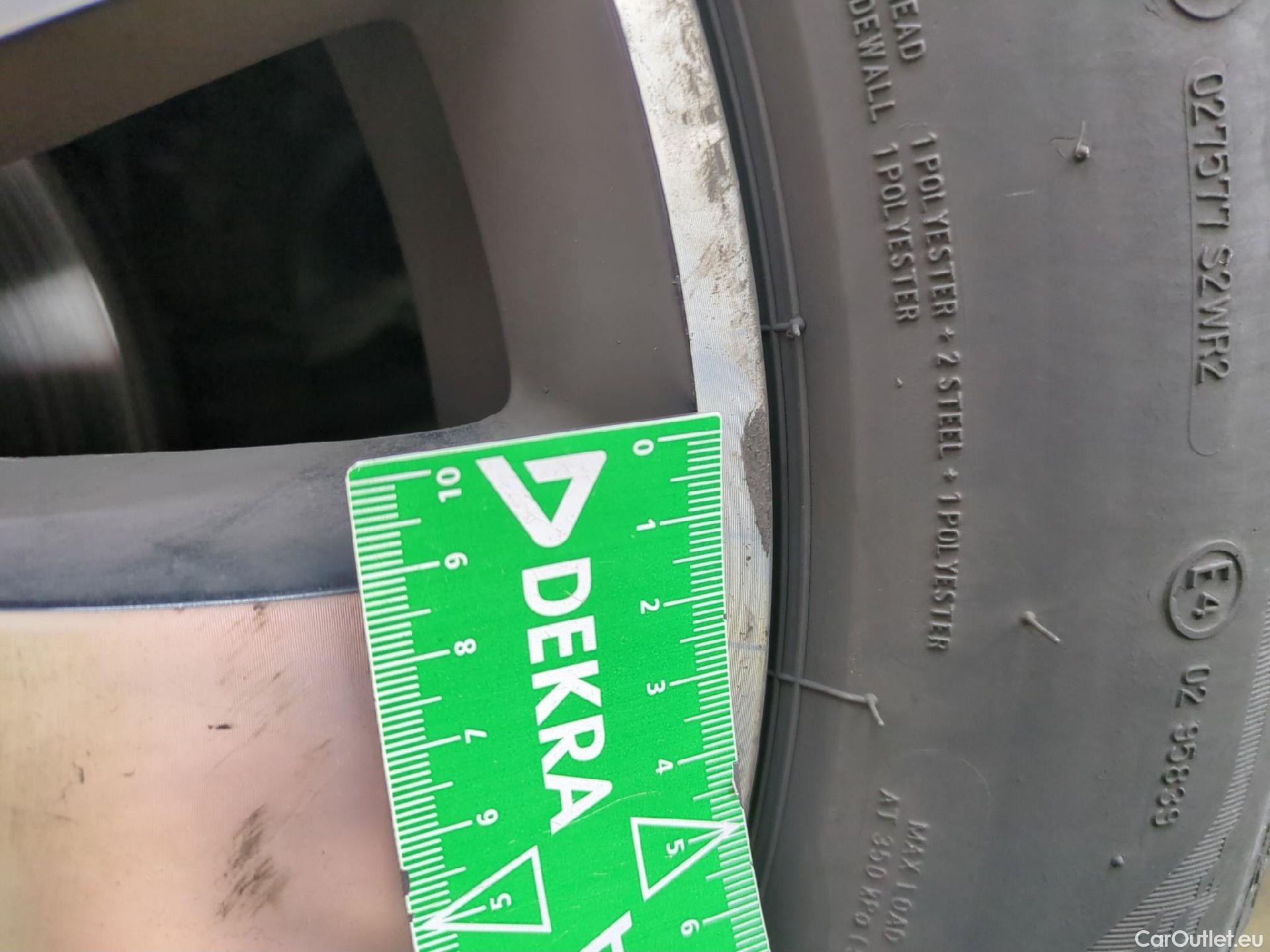  Renault  Captur  Business 0.9 TCe 90CV BVM5 E6 #1