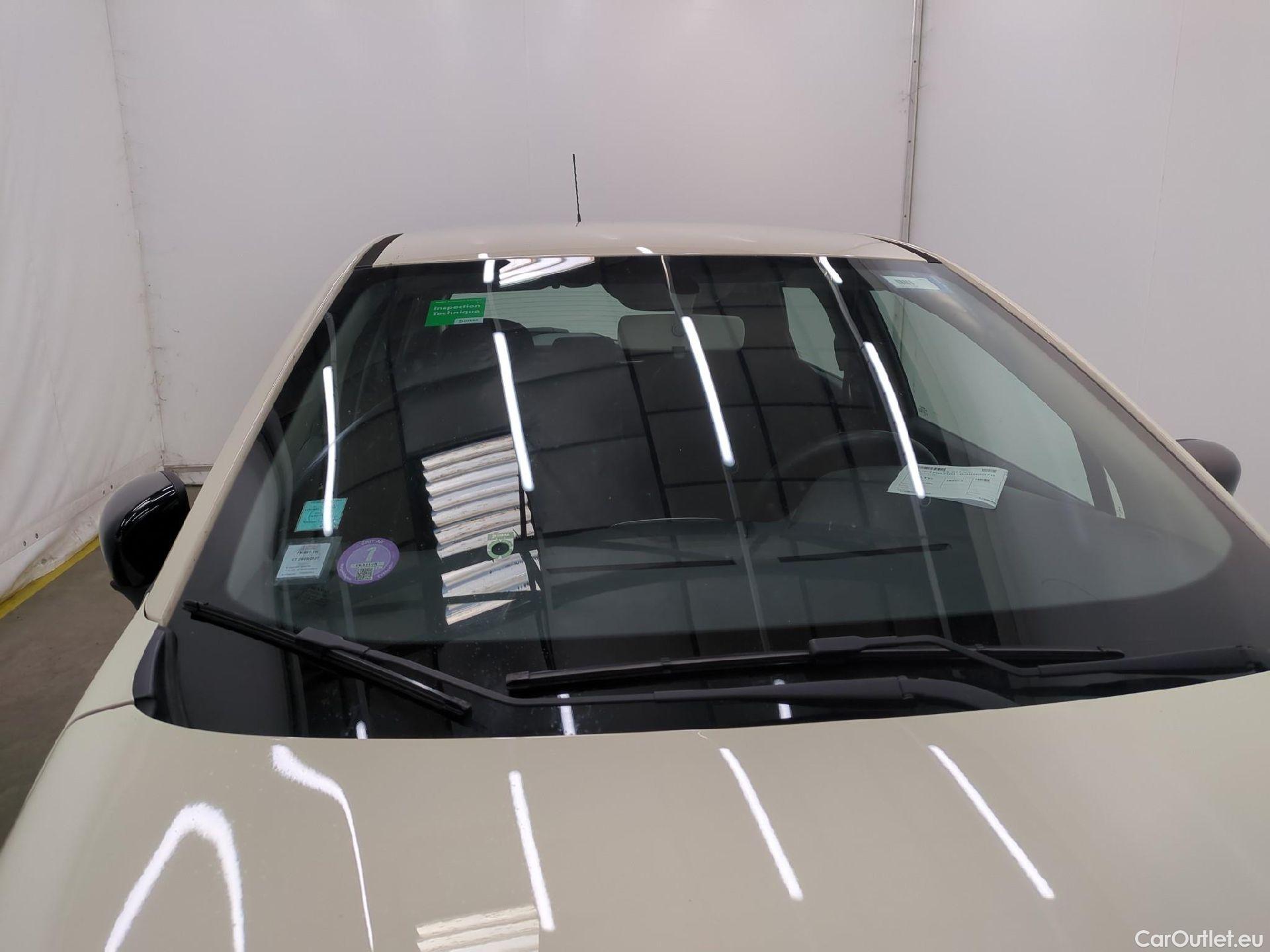  Renault  Captur  Business 0.9 TCe 90CV BVM5 E6 #37