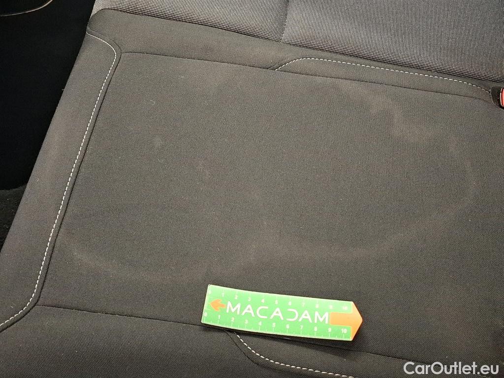  Volkswagen  Golf  VOLKSWAGEN 5p Berline 1.6 TDI 110 BVM5 Trendline Business BMT #48