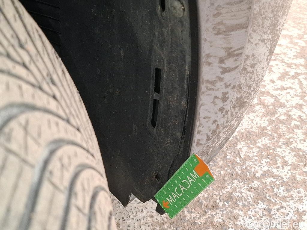  Volkswagen  Golf  VOLKSWAGEN / 2020 / 5P / Berline 2.0 TDI SCR 115 DSG7 LIFE SOCI BUSINESS #4