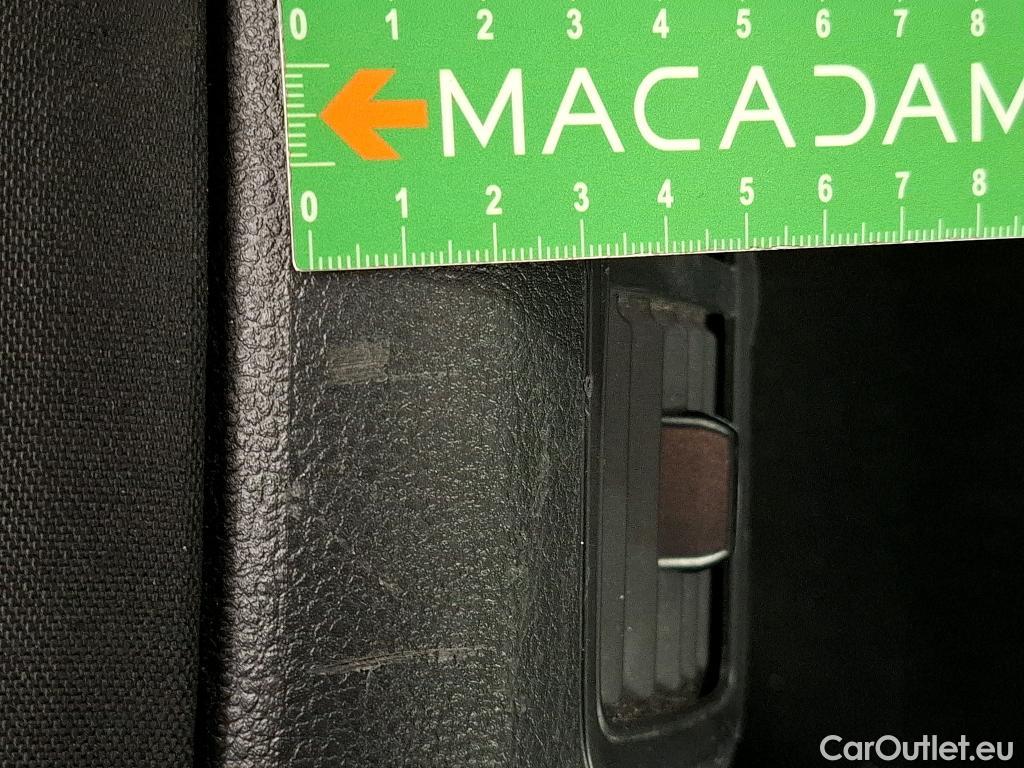  Volkswagen  Golf  VOLKSWAGEN 5p Berline 1.6 TDI 110 BVM5 Trendline Business BMT #15