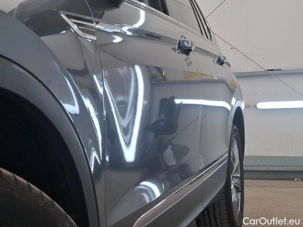  Volkswagen  Tiguan VOLKSWAGEN  Allspace 5p SUV 2.0 TDI 150 DSG7 Carat Exclusive #23