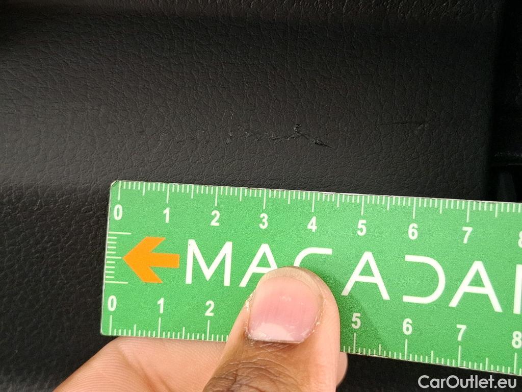  Volkswagen  Golf  VOLKSWAGEN 5p Berline 1.6 TDI 110 BVM5 Trendline Business BMT #26