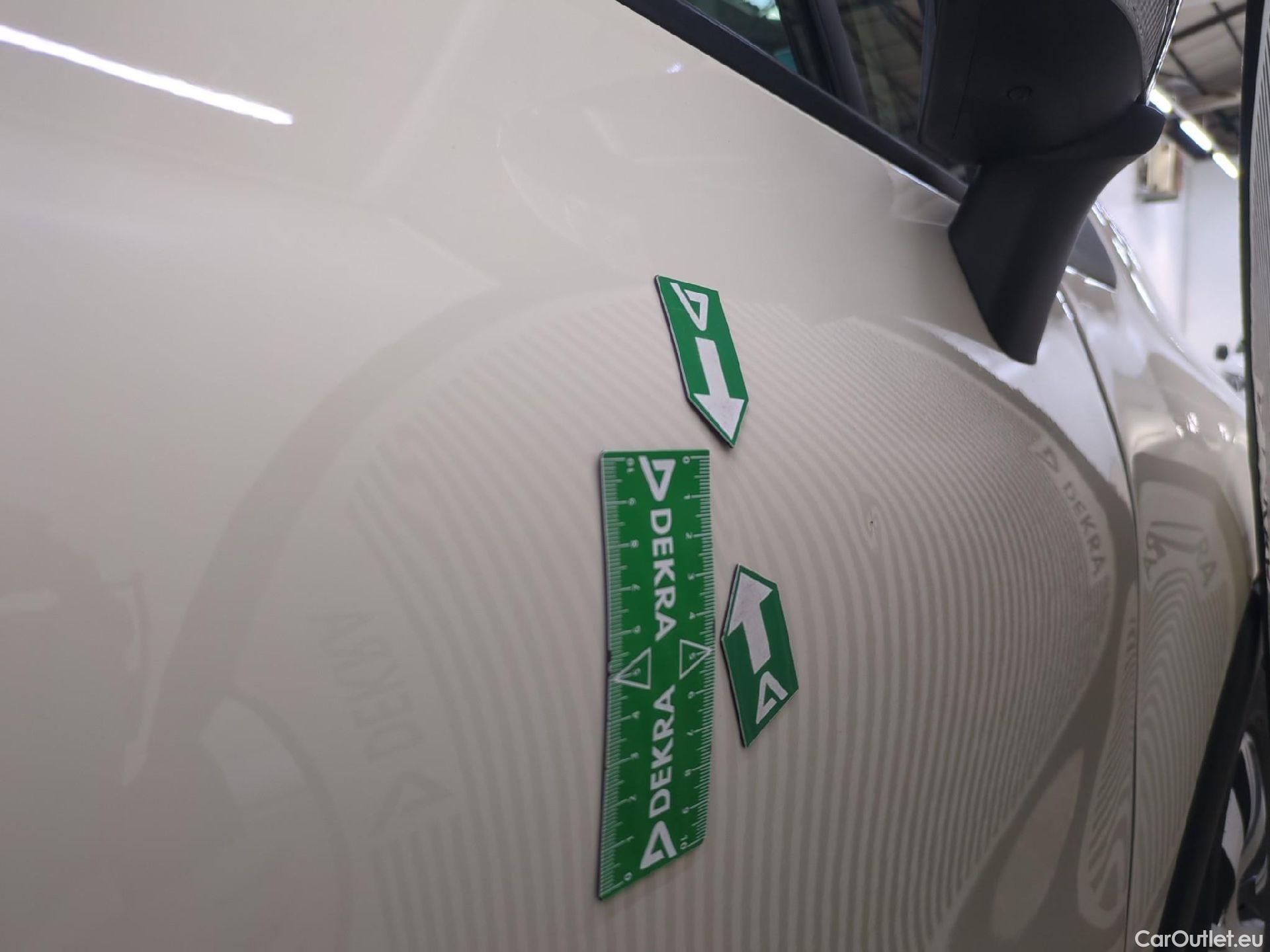  Renault  Captur  Business 0.9 TCe 90CV BVM5 E6 #30