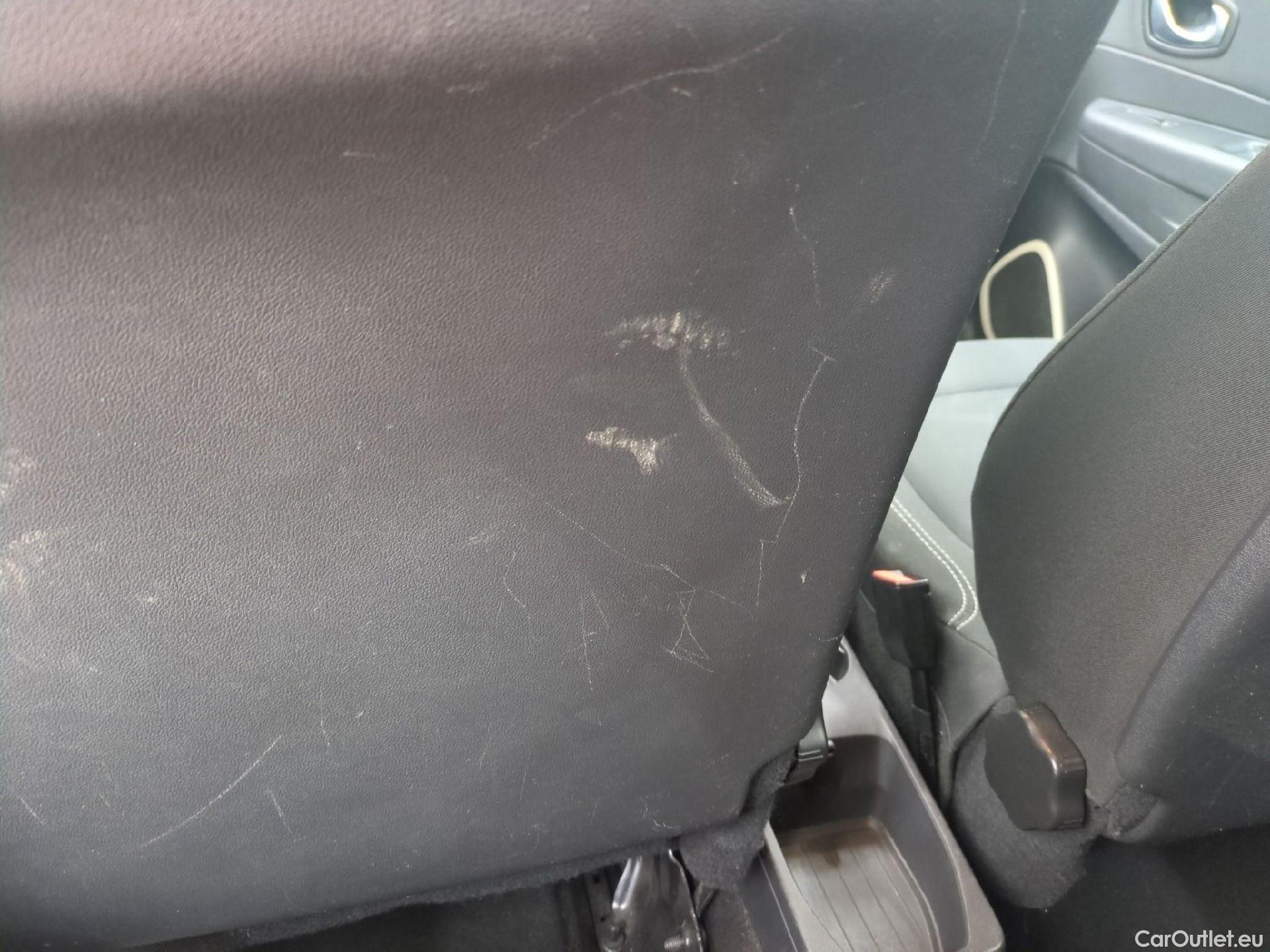  Renault  Captur  Business 0.9 TCe 90CV BVM5 E6 #8