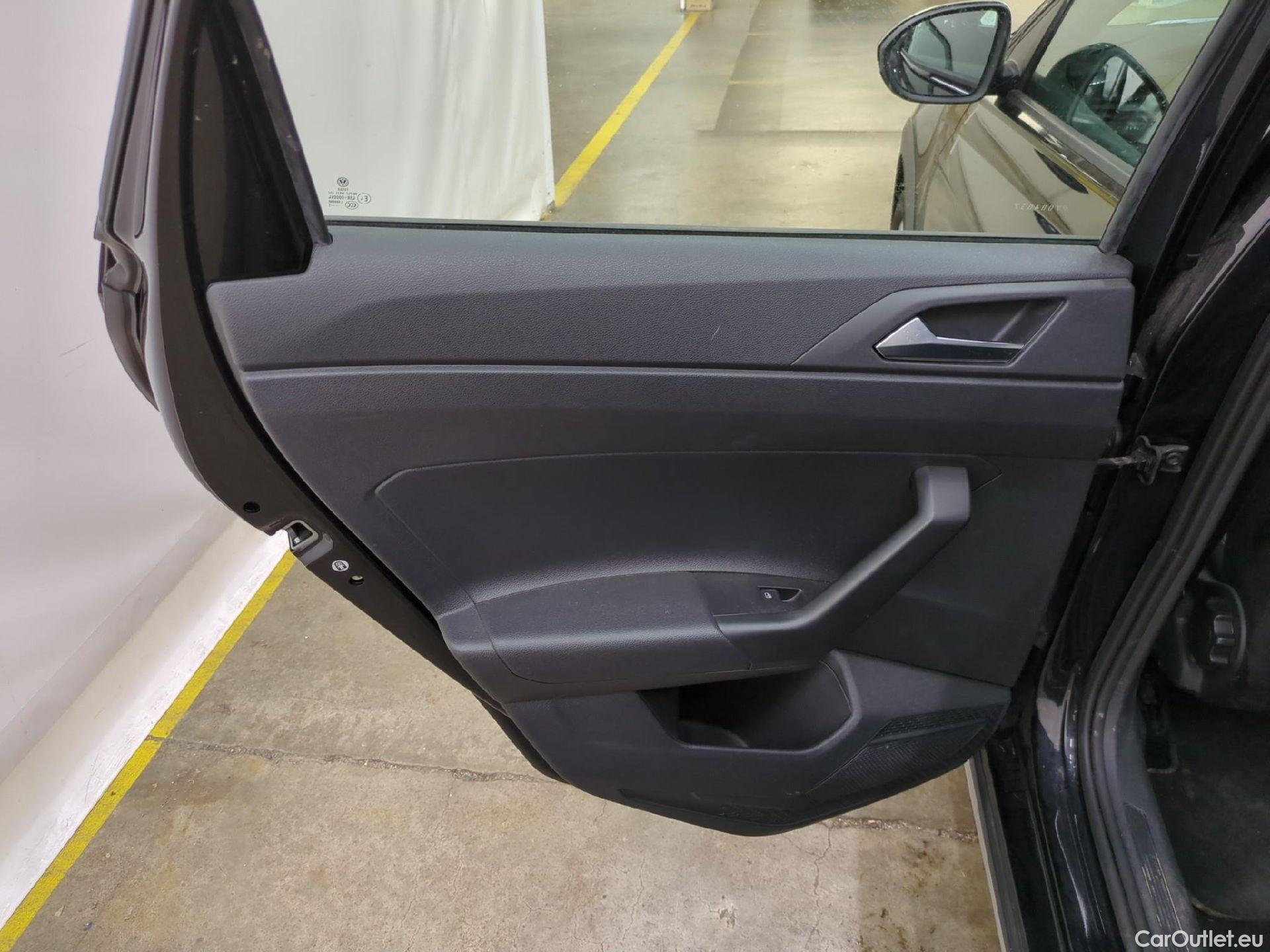  Volkswagen  Taigo  Life Plus 1.0 TSI 110CV BVA7 E6d #5