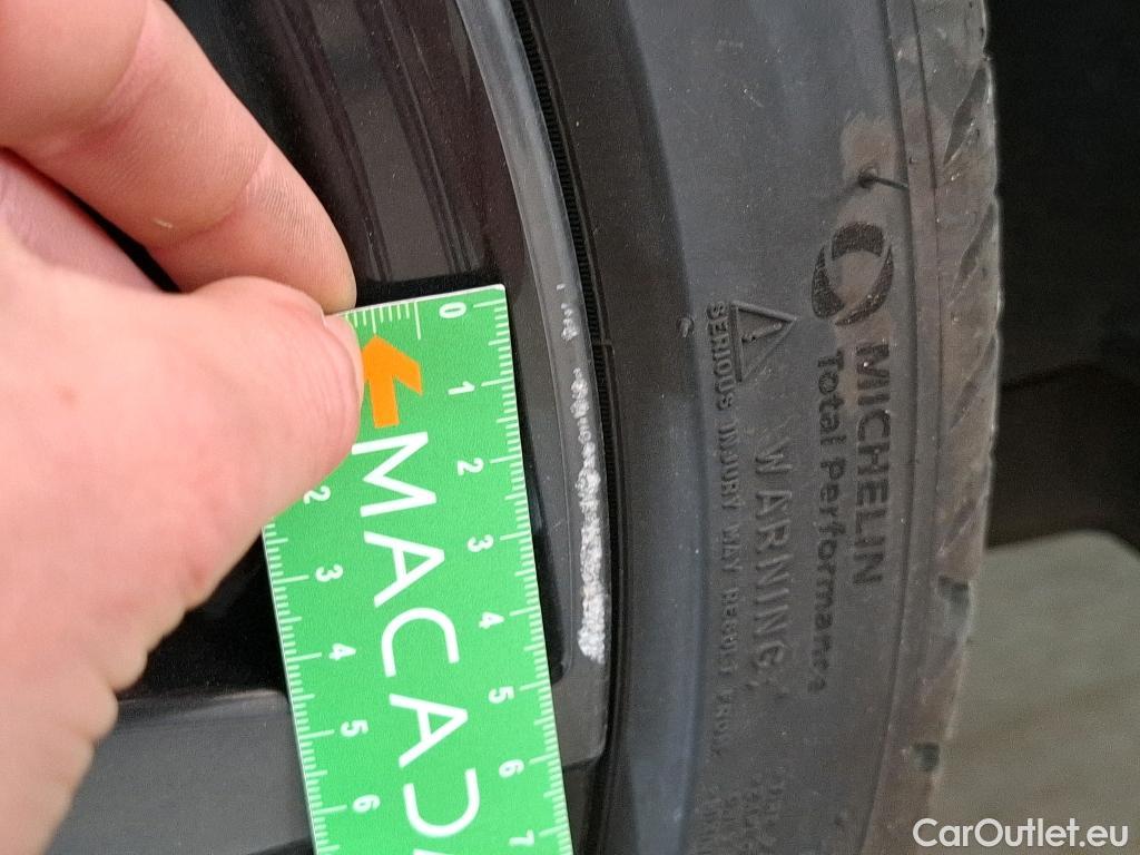  Peugeot  308 PEUGEOT  / 2021 / 5P / Berline PHEV 225 E-EAT8 GT PACK #28