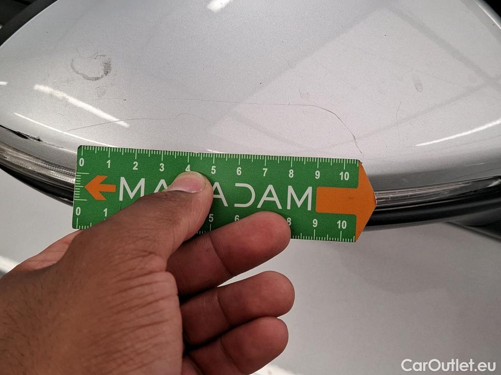  Volkswagen  Golf  VOLKSWAGEN 5p Berline 1.6 TDI 110 BVM5 Trendline Business BMT #52