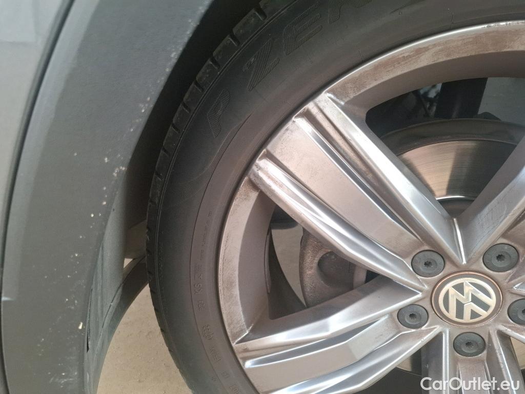  Volkswagen  Tiguan VOLKSWAGEN  Allspace 5p SUV 2.0 TDI 150 DSG7 Carat Exclusive #78