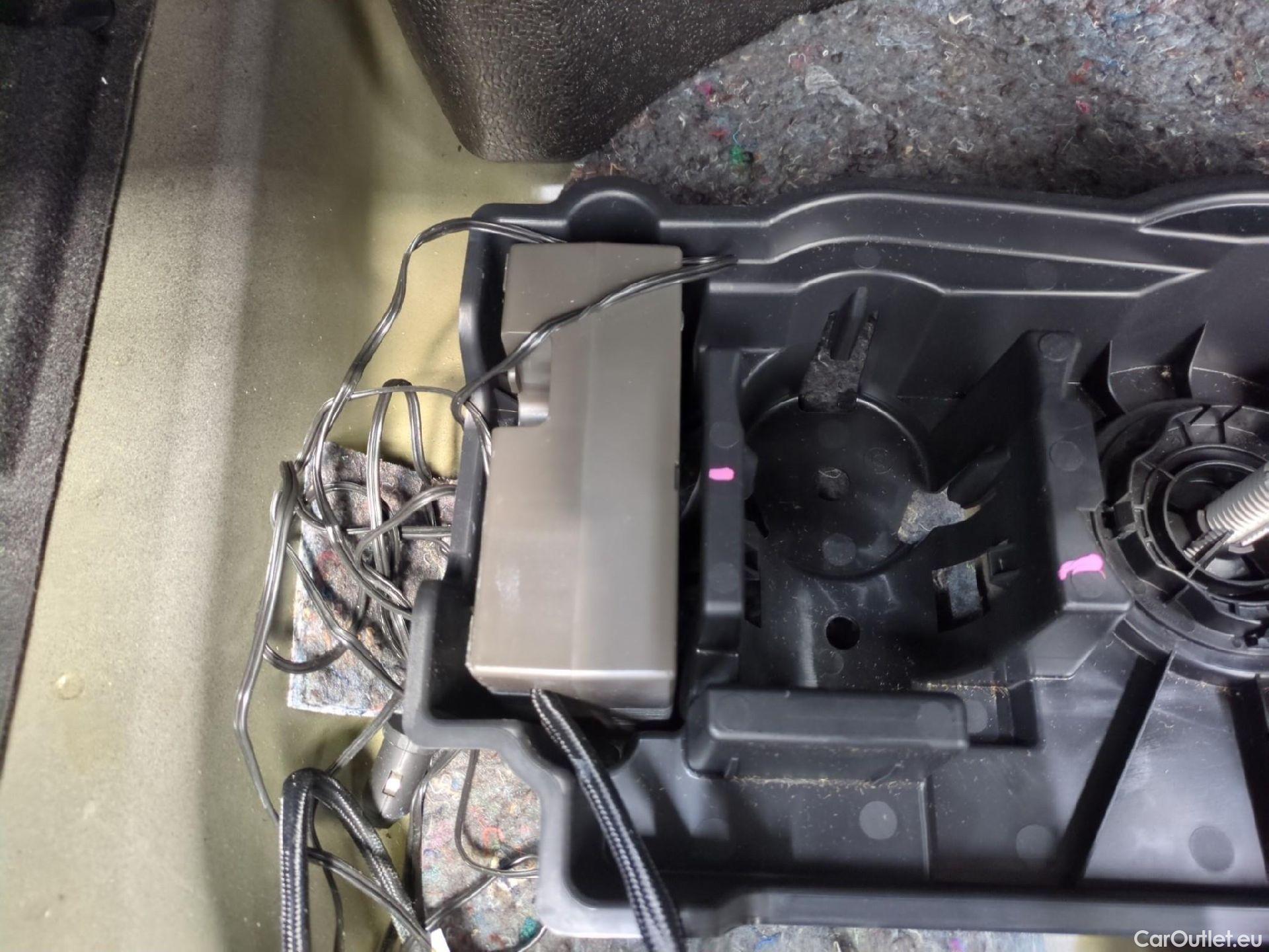  Citroen  C4  X Feel Pack 1.2 PureTech 130CV BVA8 6E #5