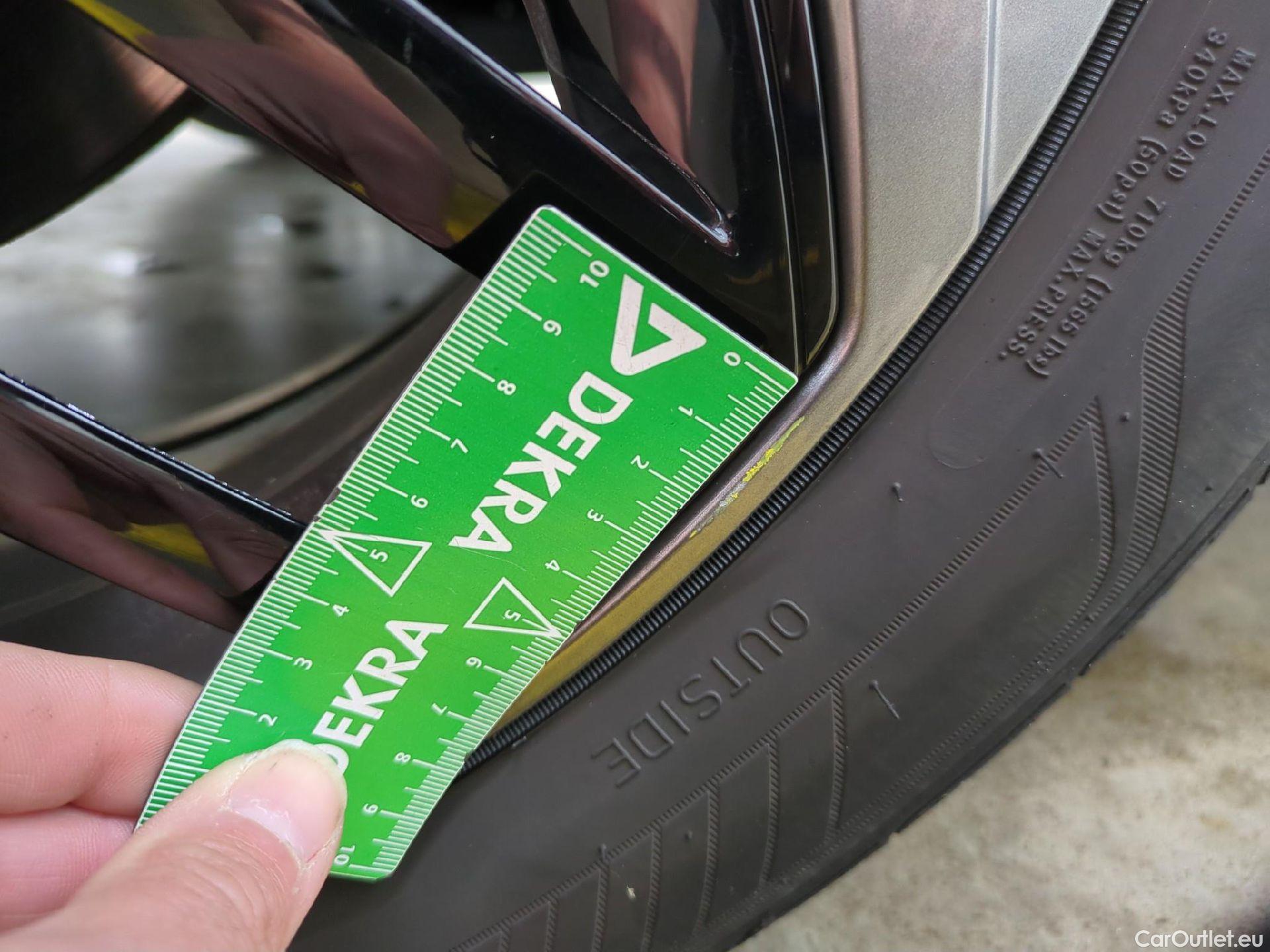  Citroen  C4  X Feel Pack 1.2 PureTech 130CV BVA8 6E #2