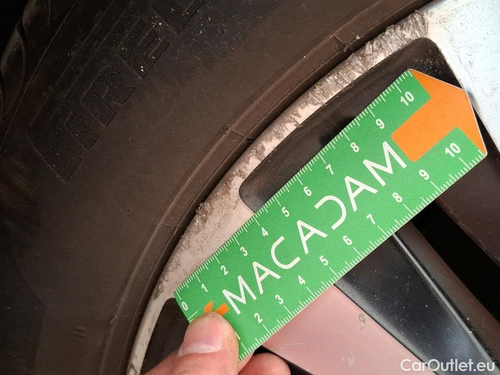  Mercedes  A-Klasse MERCEDES-BENZ Classe A Compact / 2018 / 5P / Berline A 250 e Business Line 8G-DCT #37