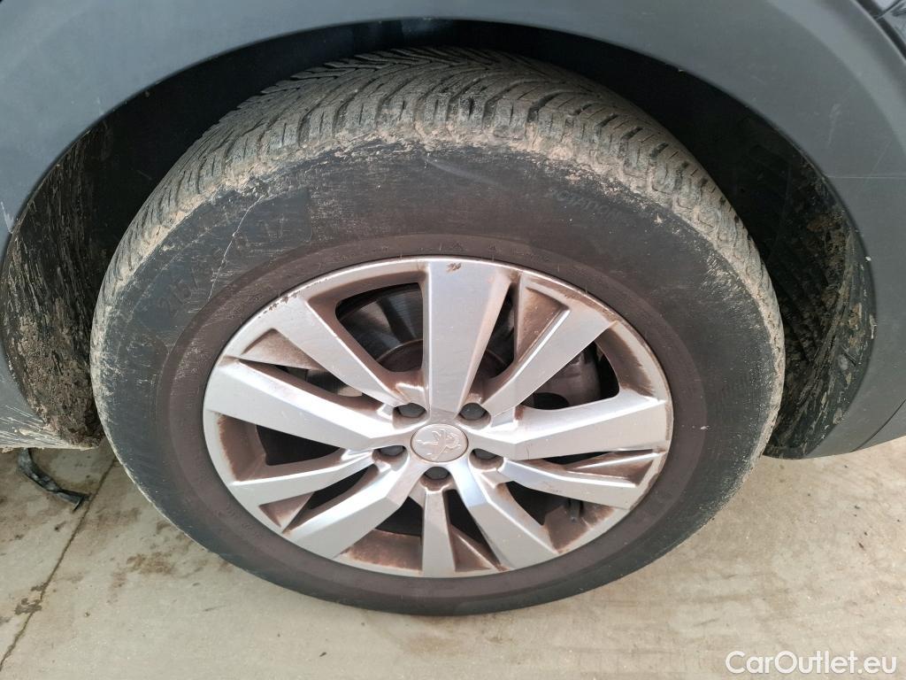  Peugeot  3008  Active Business 1.2 PureTech 130CV BVM6 E6d #25