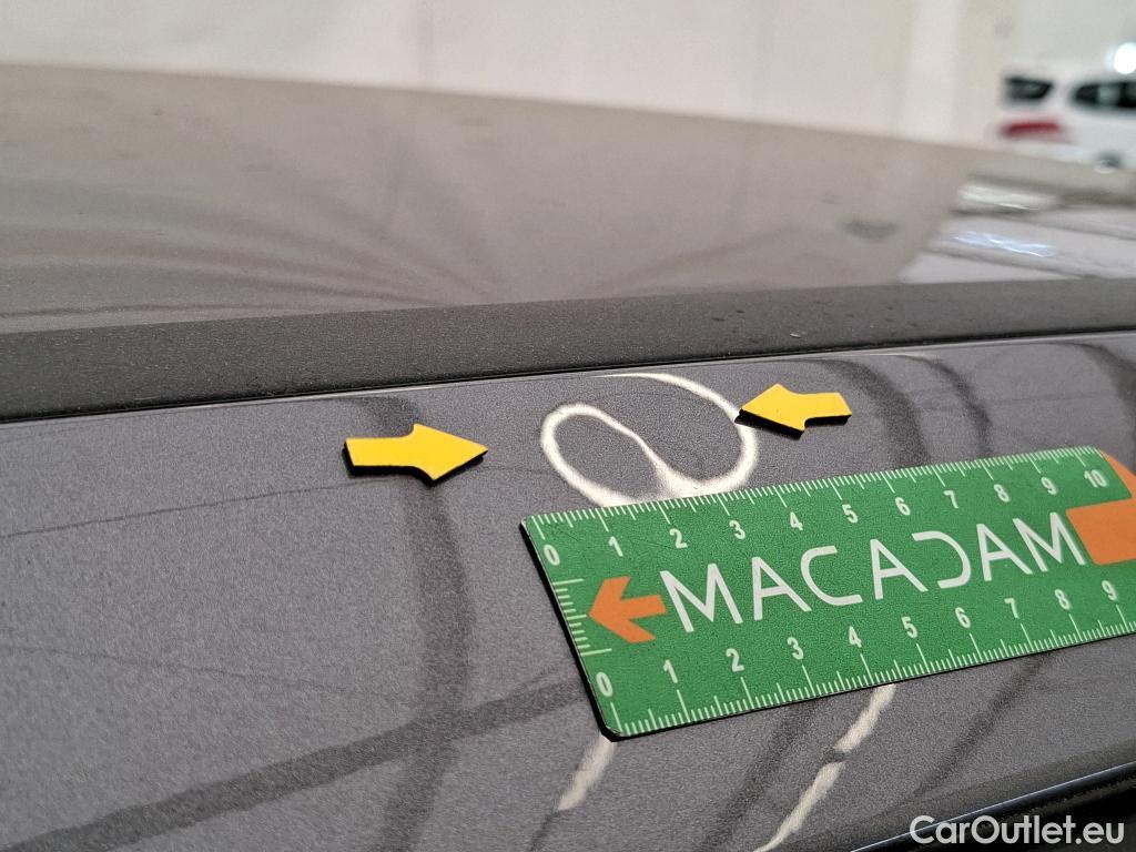  Mercedes  A-Klasse MERCEDES-BENZ Classe A Compact / 2018 / 5P / Berline A 250 e Business Line 8G-DCT #67