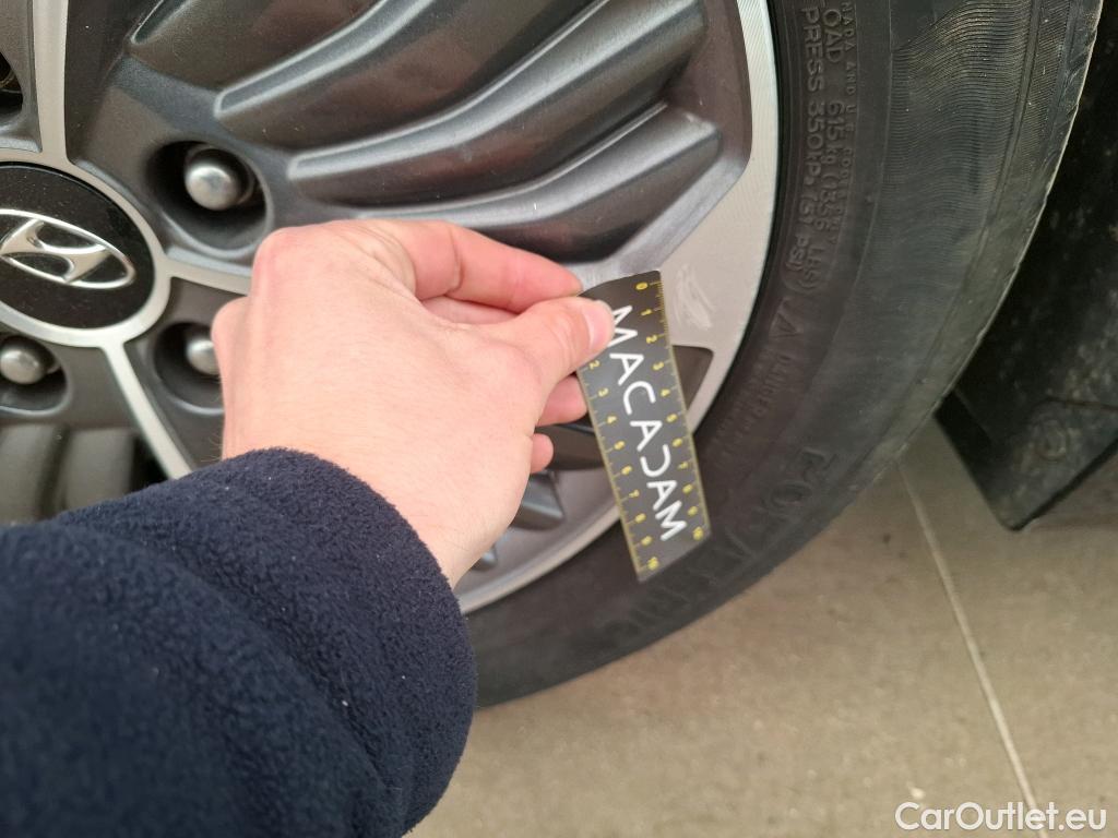  Hyundai   Ioniq Ioniq Intuitive Hybrid 1.6 GDI 140CV BVA6 E6dT #78