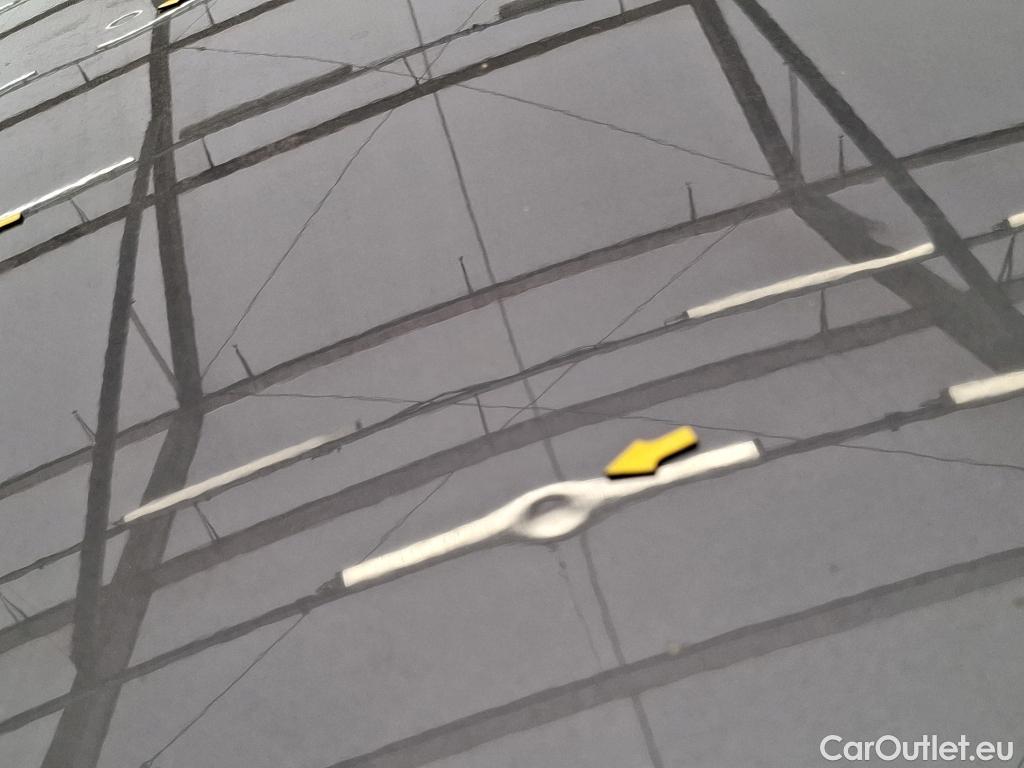  Mercedes  A-Klasse MERCEDES-BENZ Classe A Compact / 2018 / 5P / Berline A 250 e Business Line 8G-DCT #4