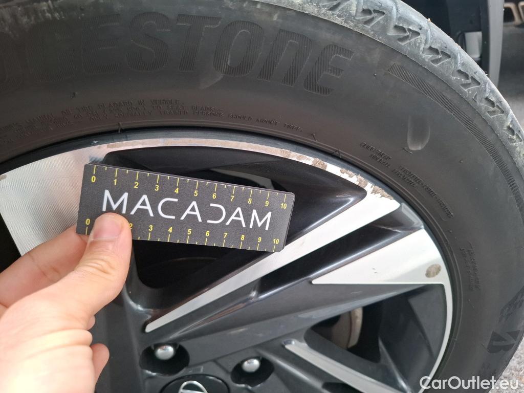  Hyundai  Bayon HYUNDAI  / 2021 / 5P / SUV 1.0 T-GDI 100 DCT- 7 HYB 48V INTUITIVE #4