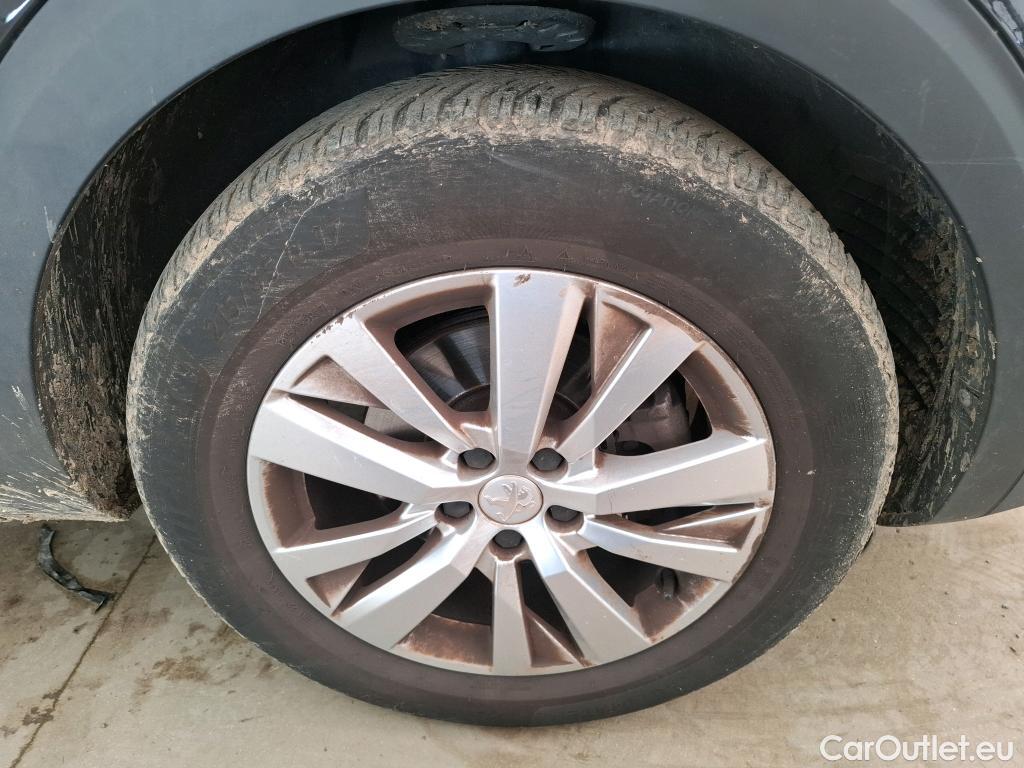  Peugeot  3008  Active Business 1.2 PureTech 130CV BVM6 E6d #26