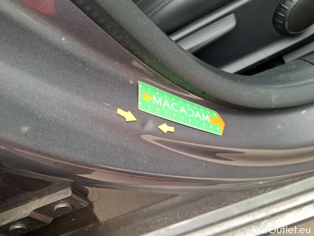  Mercedes  A-Klasse MERCEDES-BENZ Classe A Compact / 2018 / 5P / Berline A 250 e Business Line 8G-DCT #62