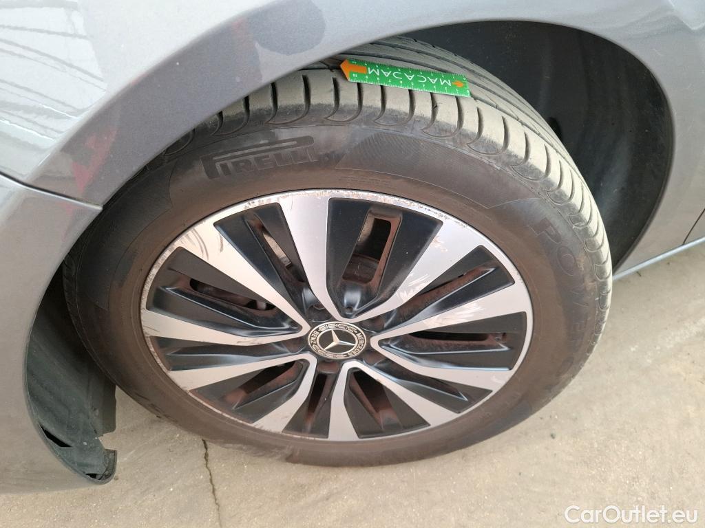  Mercedes  A-Klasse MERCEDES-BENZ Classe A Compact / 2018 / 5P / Berline A 250 e Business Line 8G-DCT #46