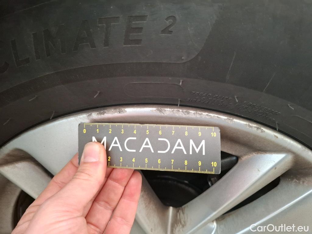  Opel   Grandland X Grandland X Business Edition 1.2 Turbo 130CV BVM6 E6d #7