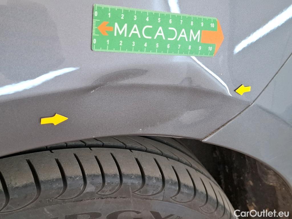  Mercedes  A-Klasse MERCEDES-BENZ Classe A Compact / 2018 / 5P / Berline A 250 e Business Line 8G-DCT #20