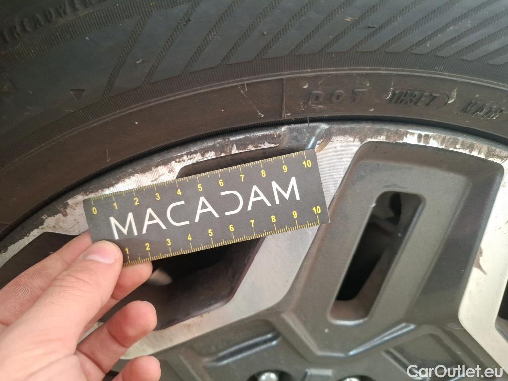  Hyundai  Santa Fe HYUNDAI  / 2020 / 5P / SUV 1.6 T-GDI 265 PHEV HTRAC BUSINESS AUTO #140