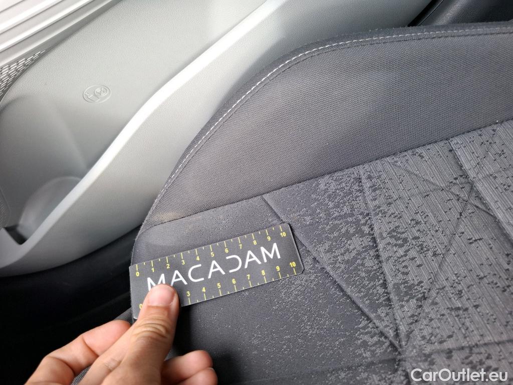  Hyundai  Bayon HYUNDAI  / 2021 / 5P / SUV 1.0 T-GDI 100 DCT- 7 HYB 48V INTUITIVE #10