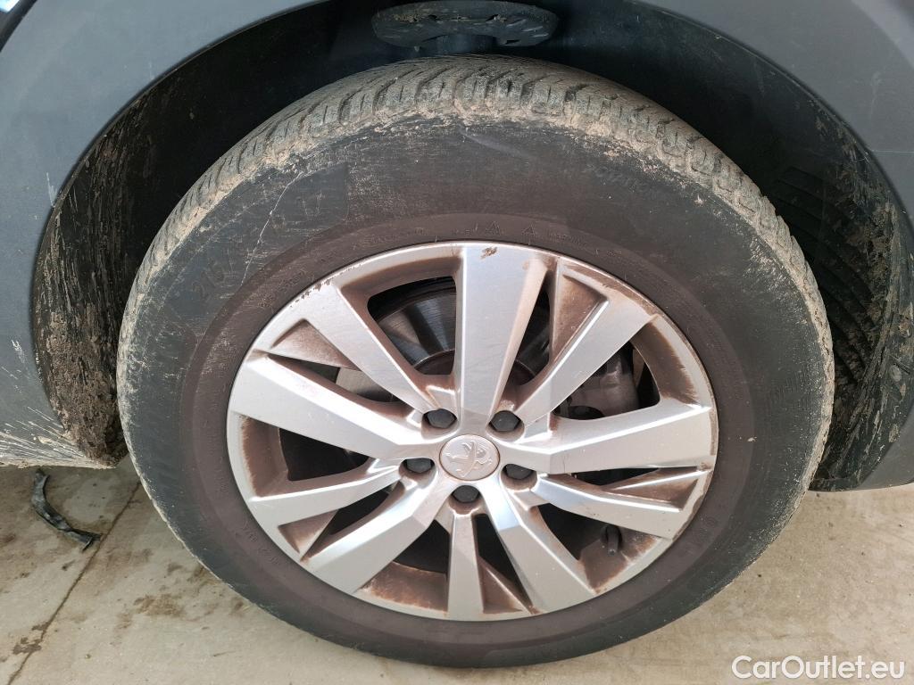  Peugeot  3008  Active Business 1.2 PureTech 130CV BVM6 E6d #12