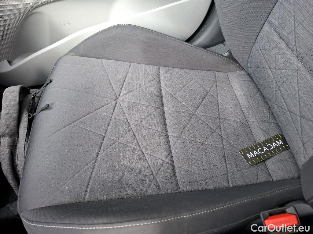  Hyundai  Bayon HYUNDAI  / 2021 / 5P / SUV 1.0 T-GDI 100 DCT- 7 HYB 48V INTUITIVE #9